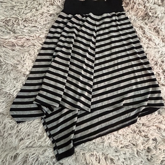 Women's black & grey Skirt, Size Small - Picture 2 of 9